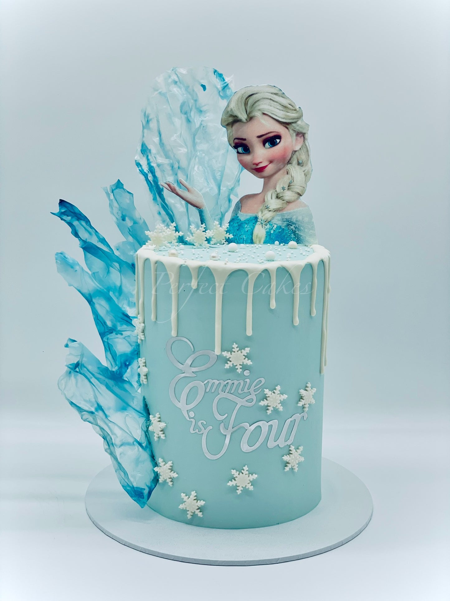 Kids favourite movie cake 02