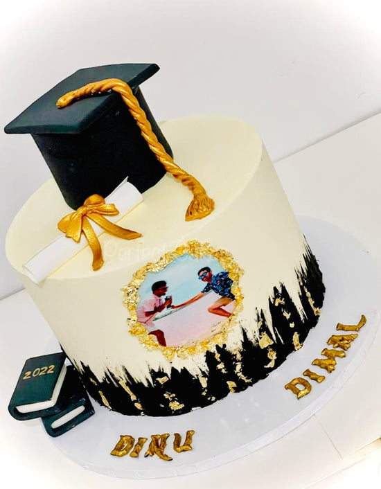 Customised Photo Graduation Cake